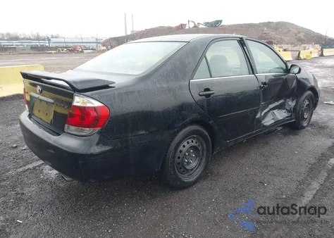 2005 Toyota Camry Se z USA, uszkodzony, nr VIN 4T1BE32K15U076039